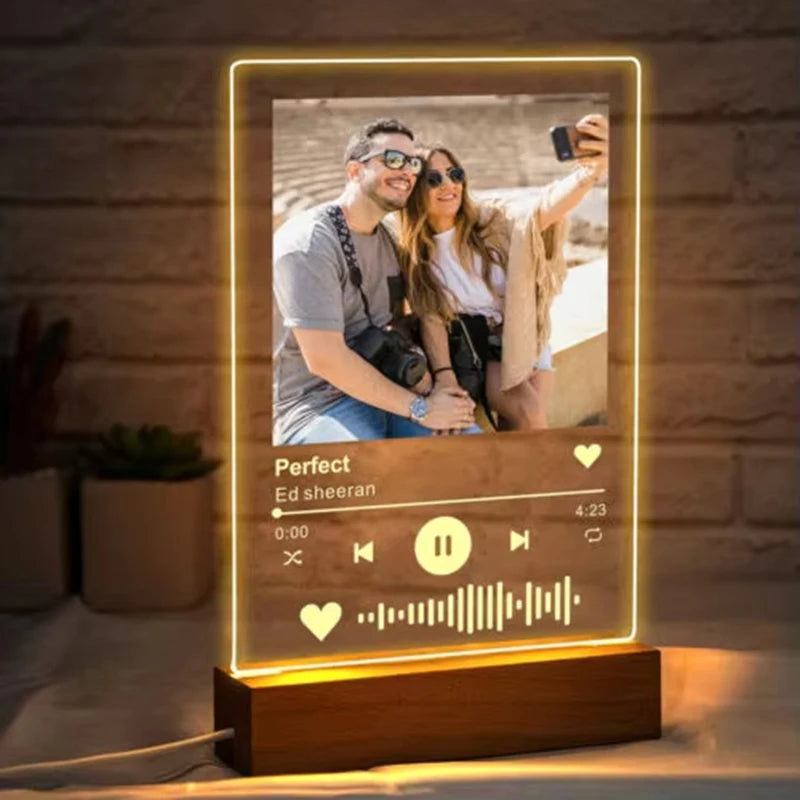 Personalized Spotify Lamp with Photo and Music - Trophy Gift, Romantic Couple, Family, Friends, Bedroom, Living Room Decoration